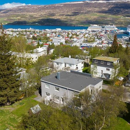 Guesthouse Akureyri - Apartments Near Down Town Extérieur photo