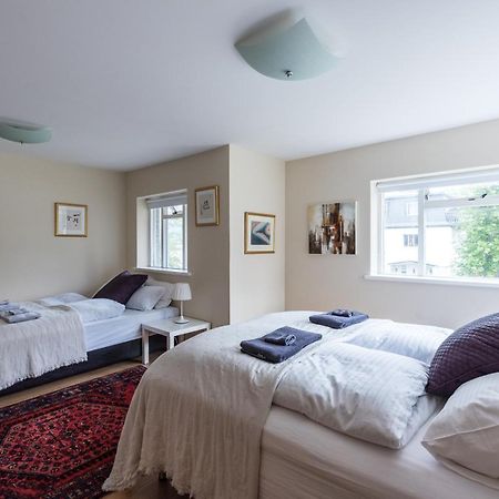 Guesthouse Akureyri - Apartments Near Down Town Extérieur photo