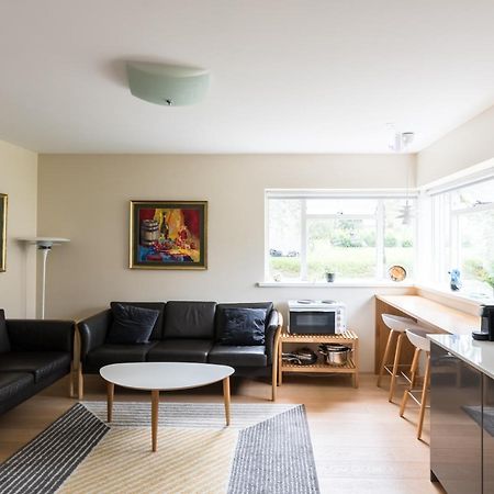 Guesthouse Akureyri - Apartments Near Down Town Extérieur photo