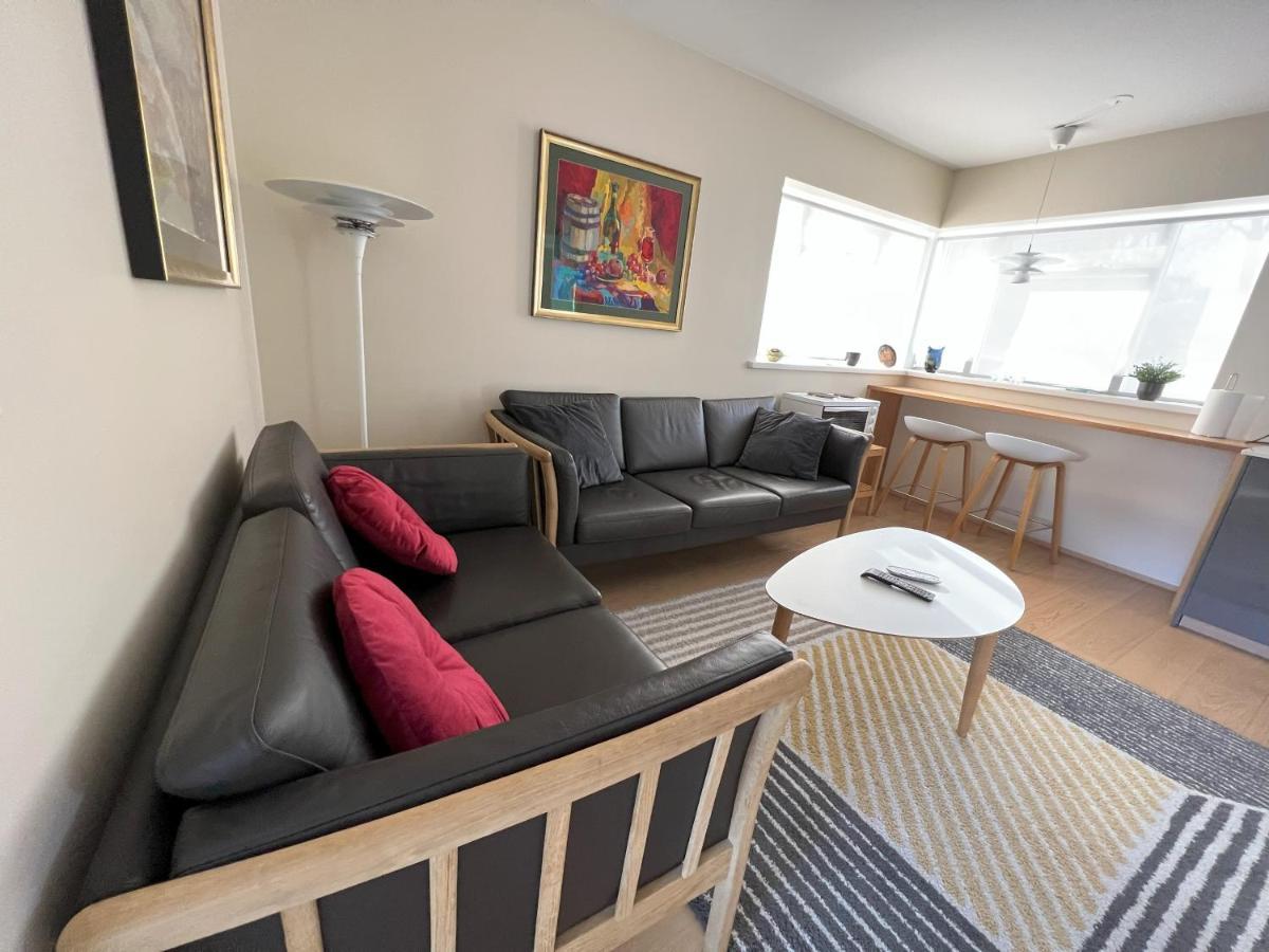 Guesthouse Akureyri - Apartments Near Down Town Extérieur photo